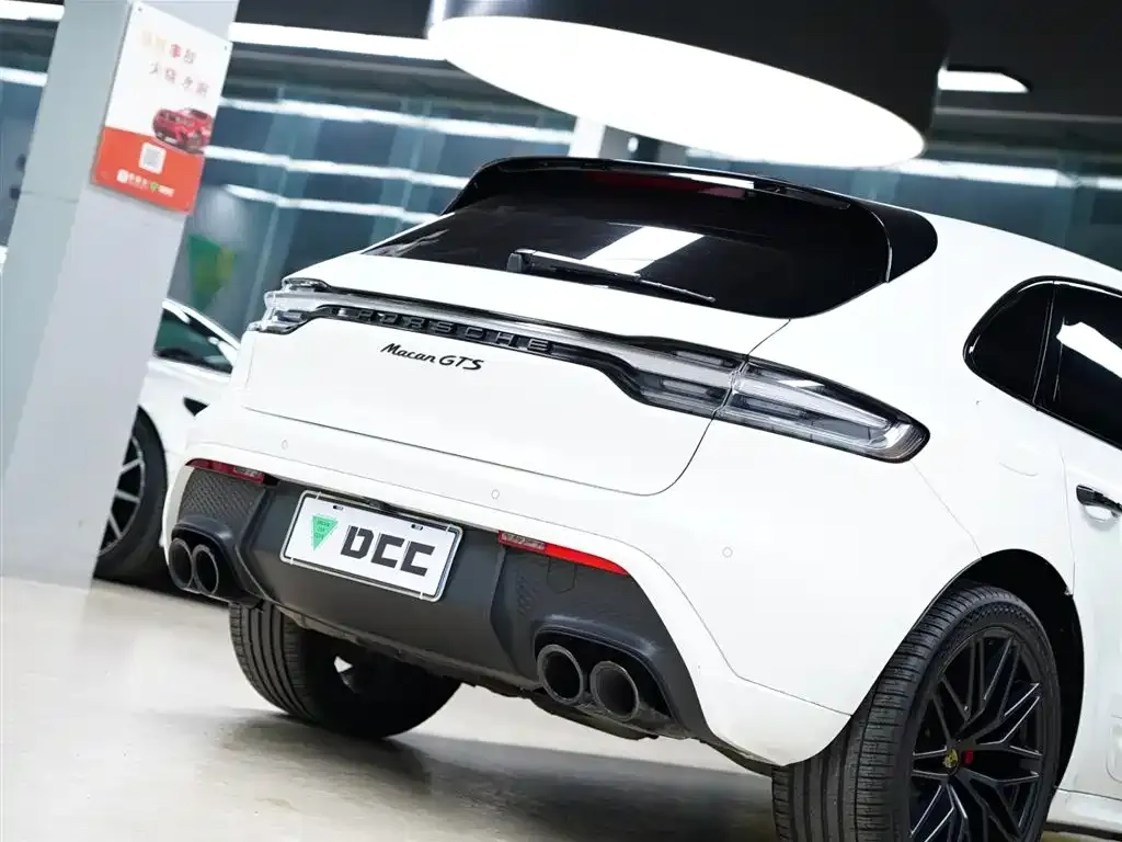 Porsche Macan — фото 8