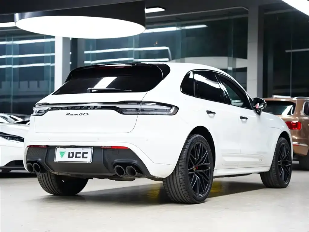 Porsche Macan — фото 9