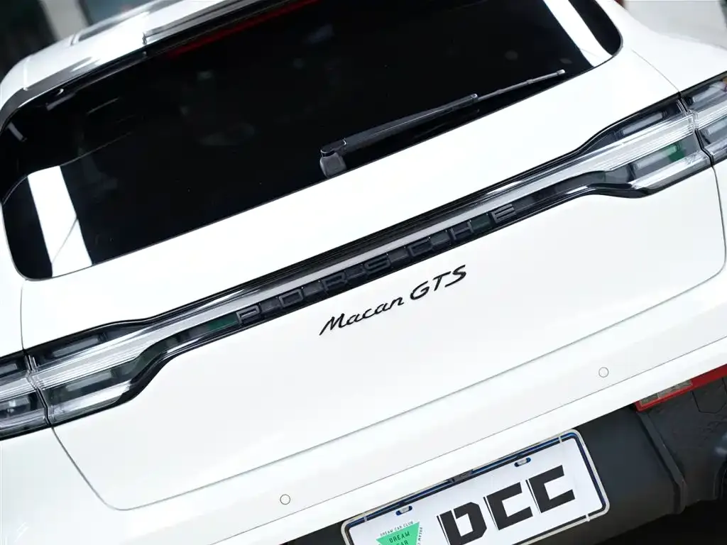 Porsche Macan — фото 7