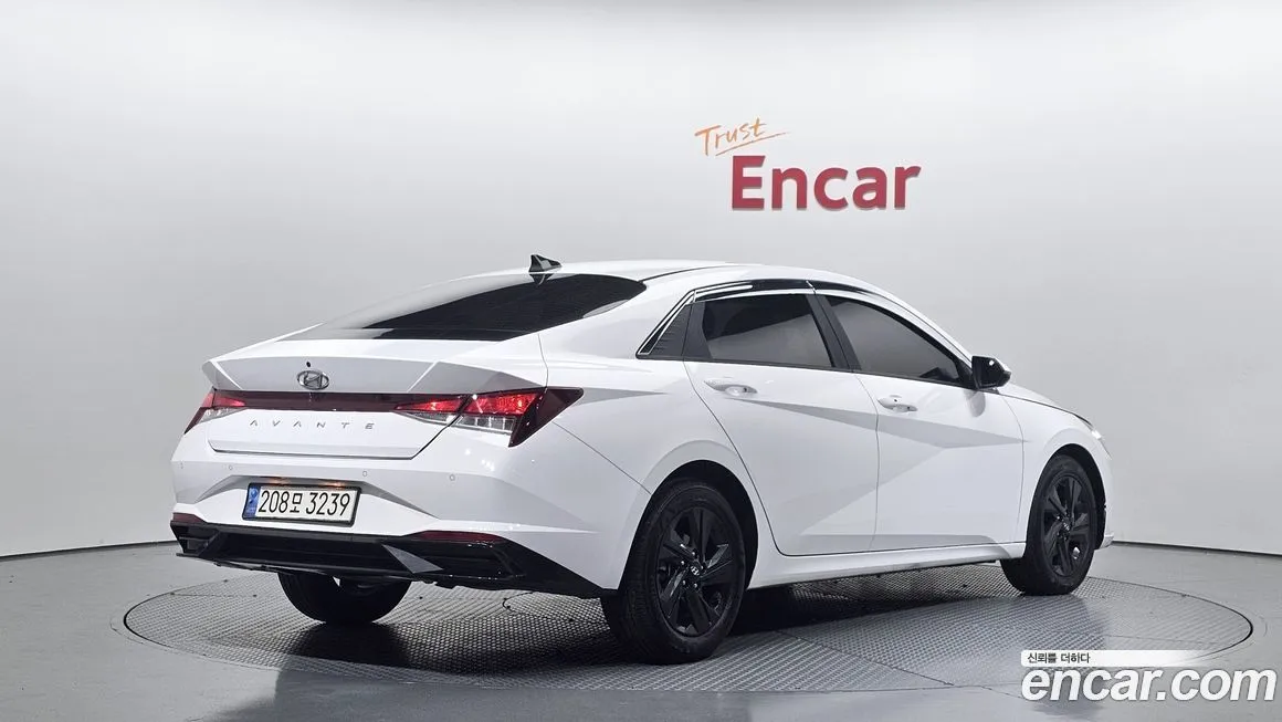 Hyundai AVANTE — фото 4
