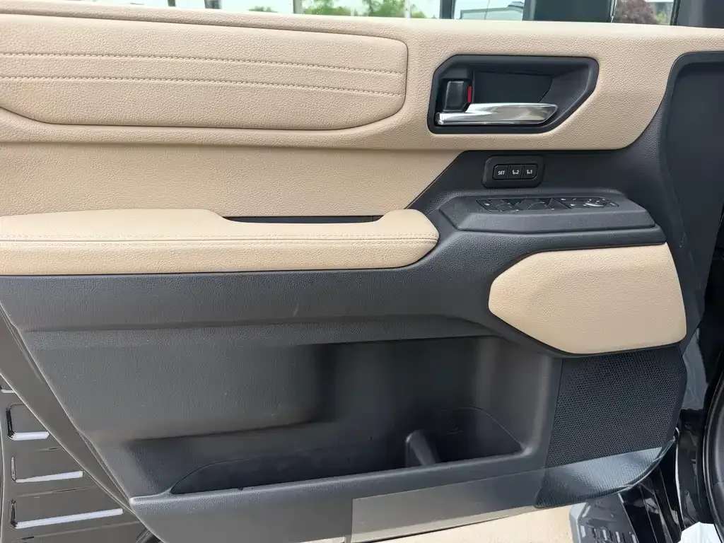 Toyota Prado — фото 8