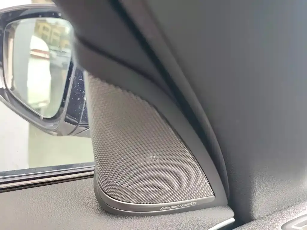 BMW 5 Series 2021 из CN, фото 2