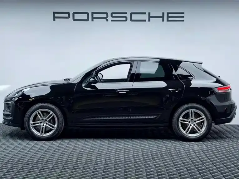 Porsche Macan — фото 9