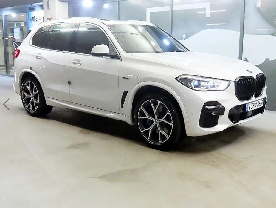 BMW X5 — фото 1
