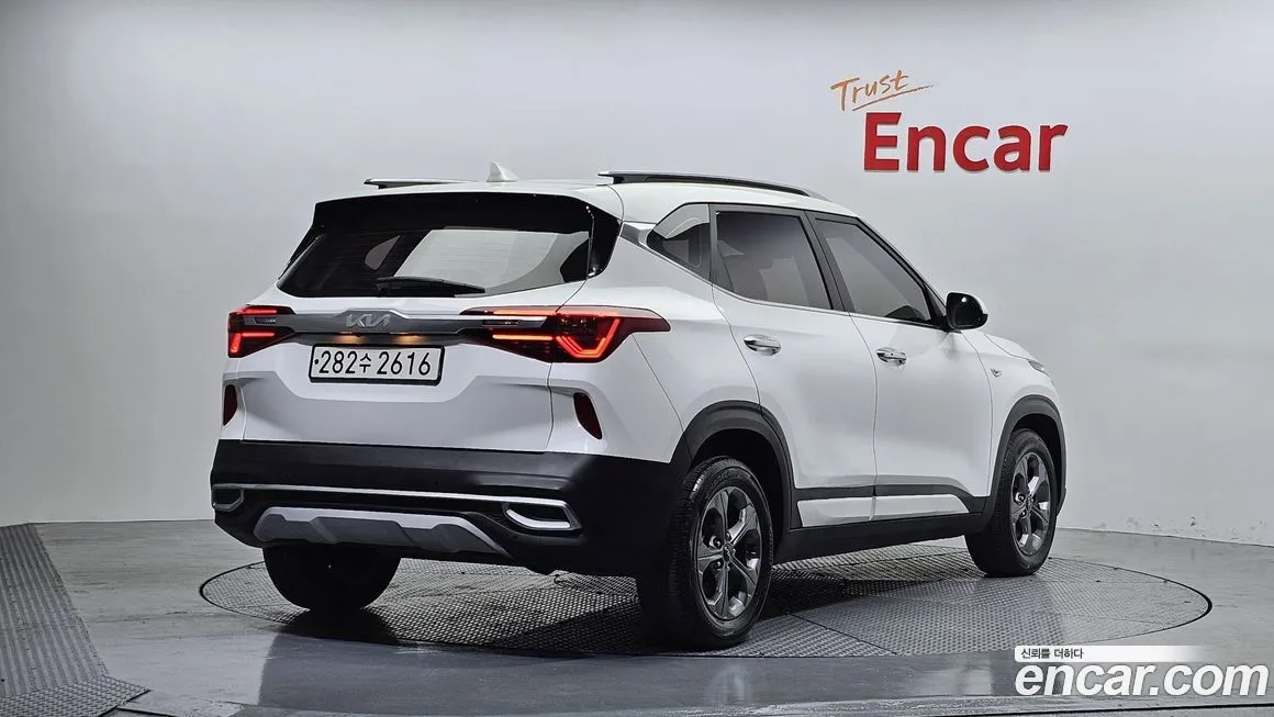 Kia Seltos 2023 из KR, фото 6
