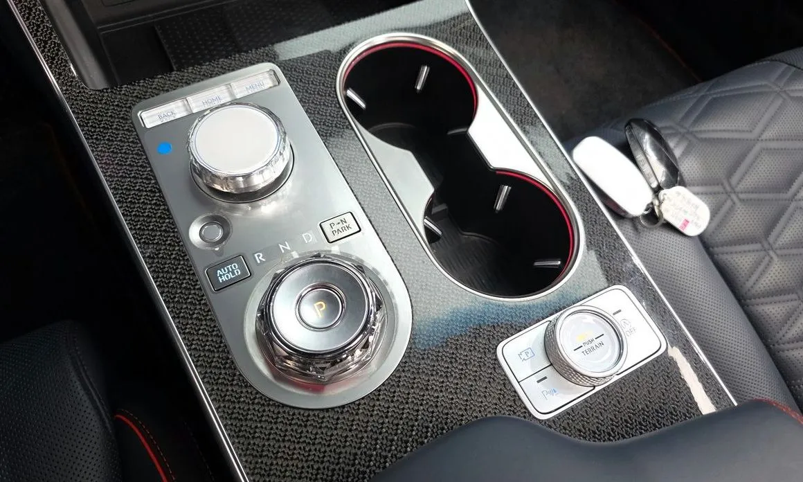 Genesis GV80 — фото 10
