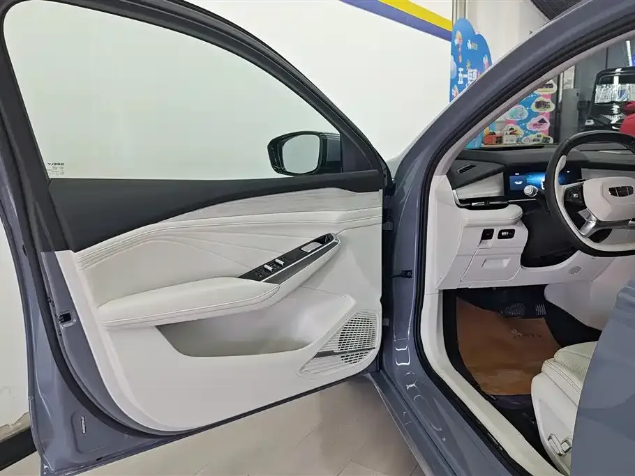 Geely Xingrui — фото 8