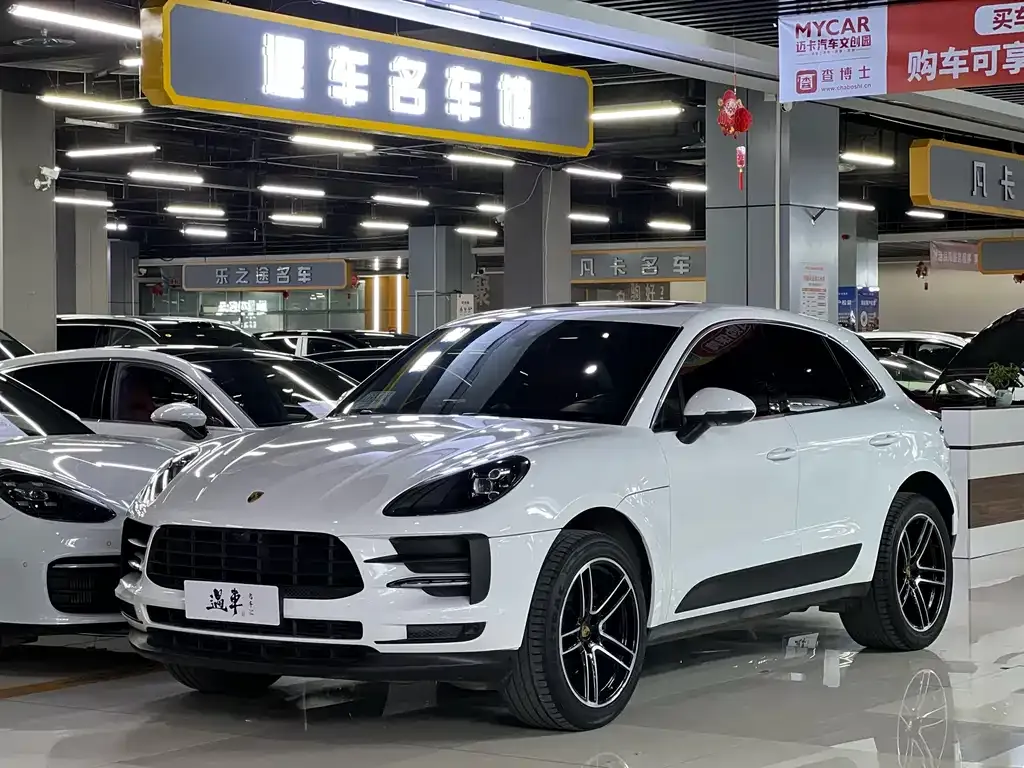 Porsche Macan — фото 1