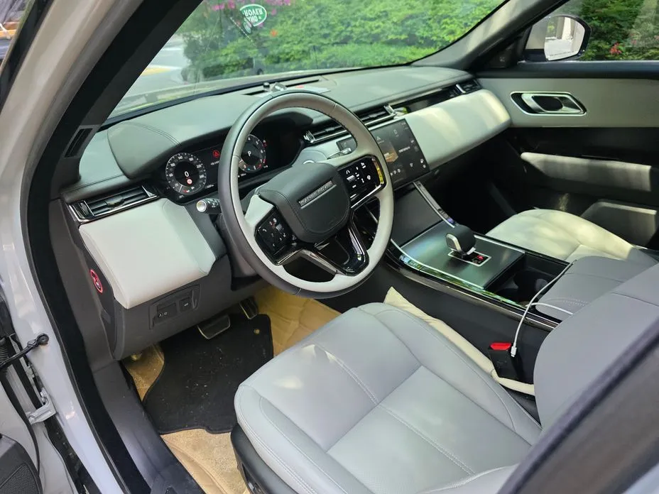 Land Rover Range Rover Velar 2026 из KR, фото 9