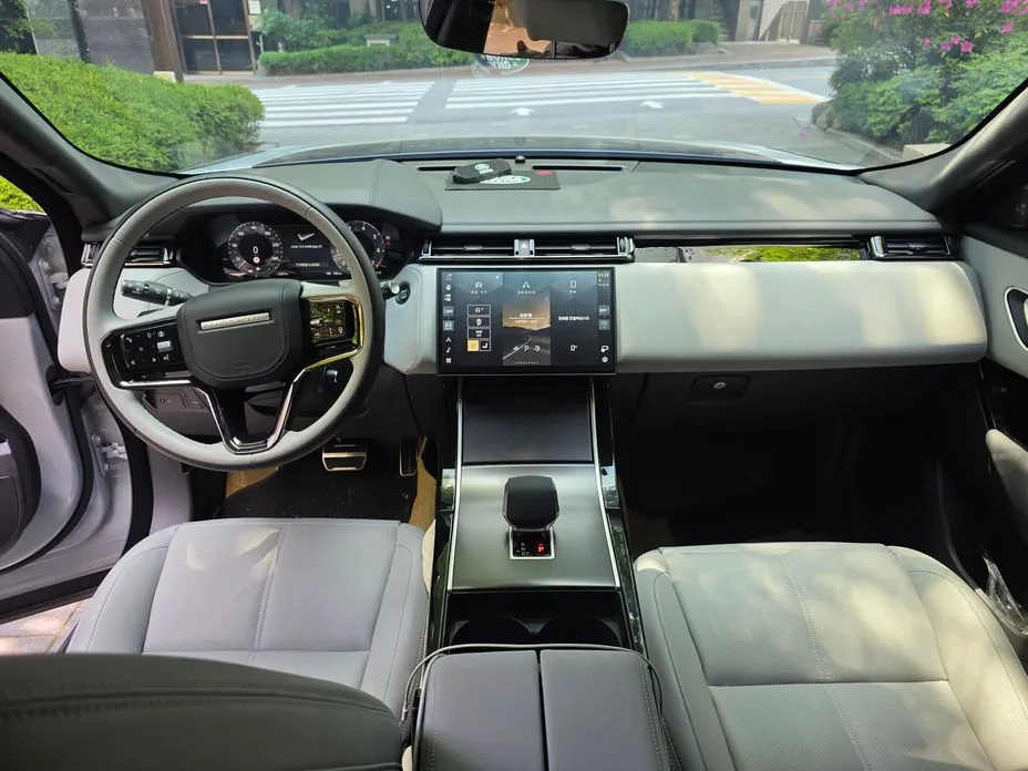 Land Rover Range Rover Velar 2026 из KR, фото 5