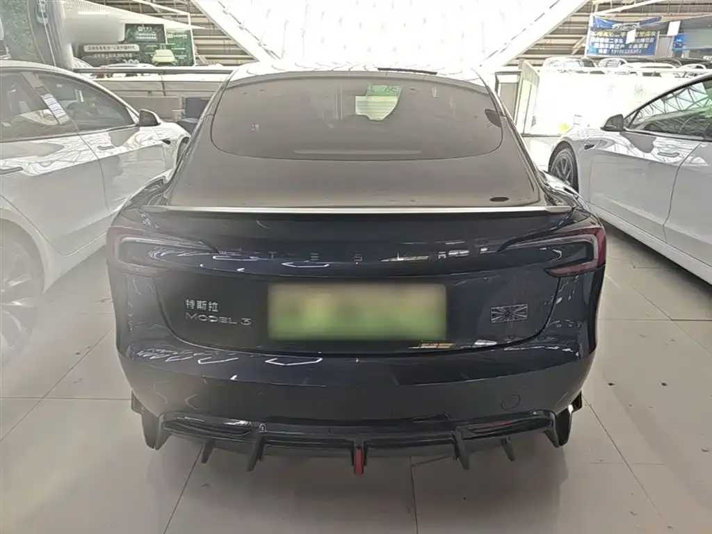 Tesla Model 3 — фото 6