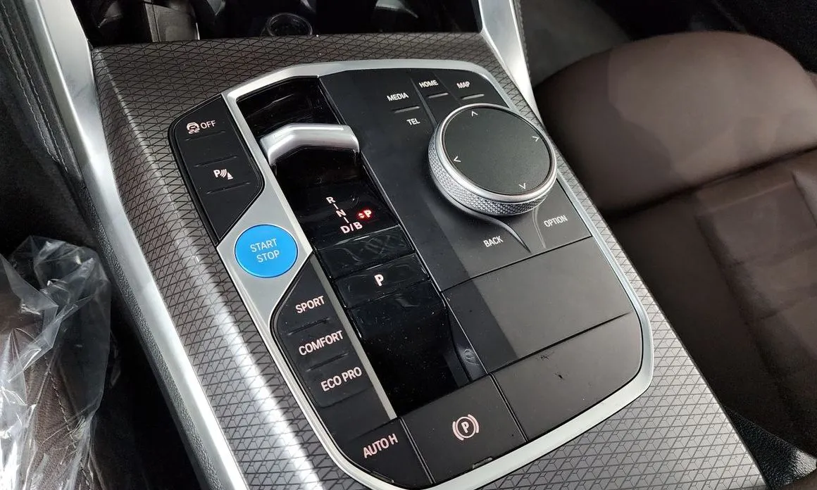 BMW i4 2024 из KR, фото 6
