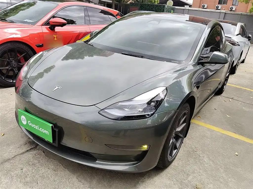 Tesla Model 3 — фото 3