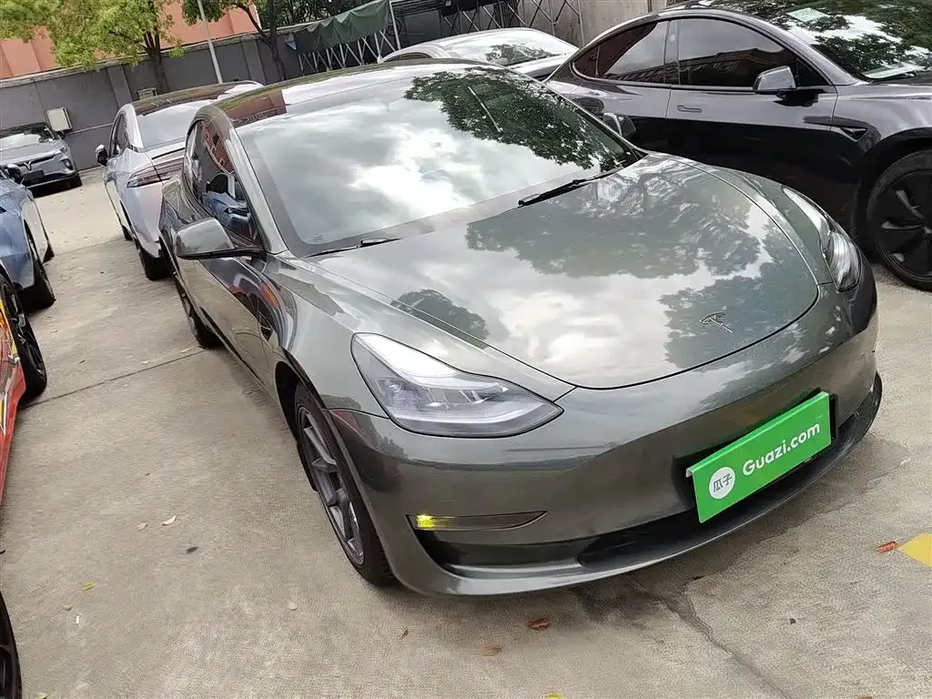 Tesla Model 3 — фото 5