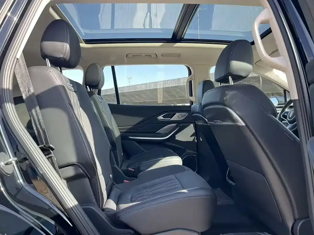 Hongqi HS7 PHEV 2024 из CN, фото 3