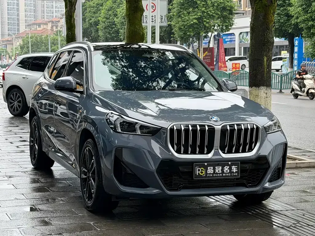 BMW X1 — фото 8