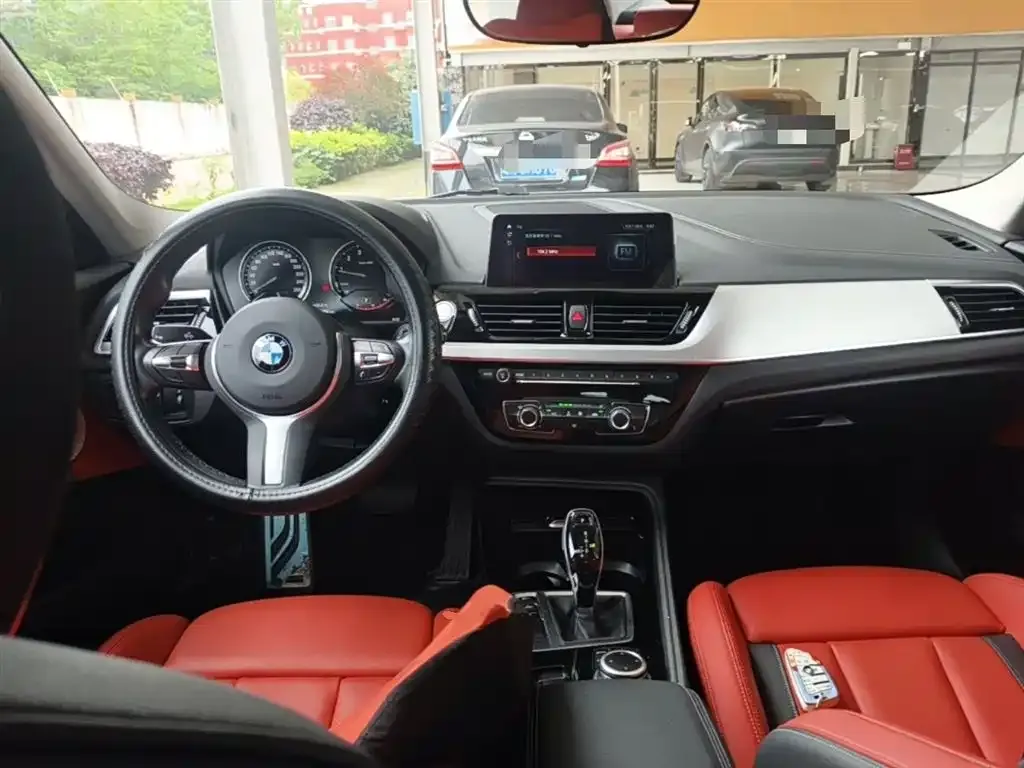 BMW 1 Series 2021 из CN, фото 10