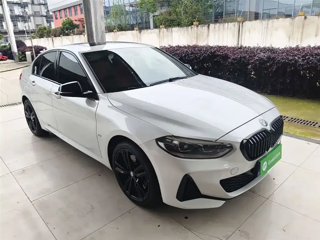 BMW 1 Series 2021 из CN, фото 8