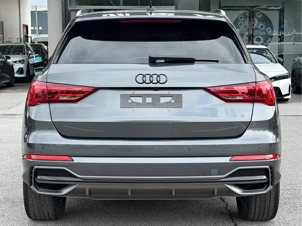 Audi Q3 — фото 4