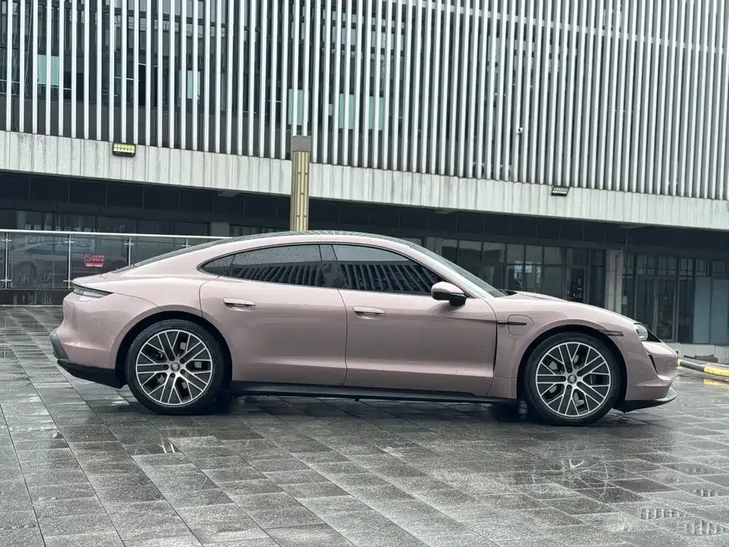 Porsche Taycan 2021 из CN, фото 3