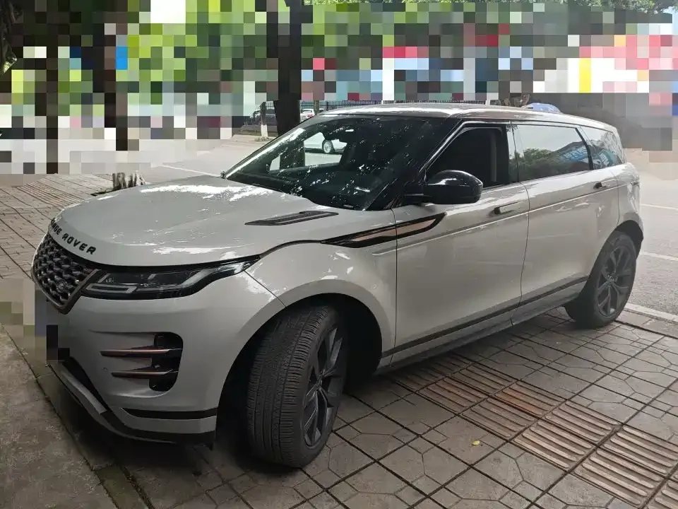 Land Rover Evoque — фото 1