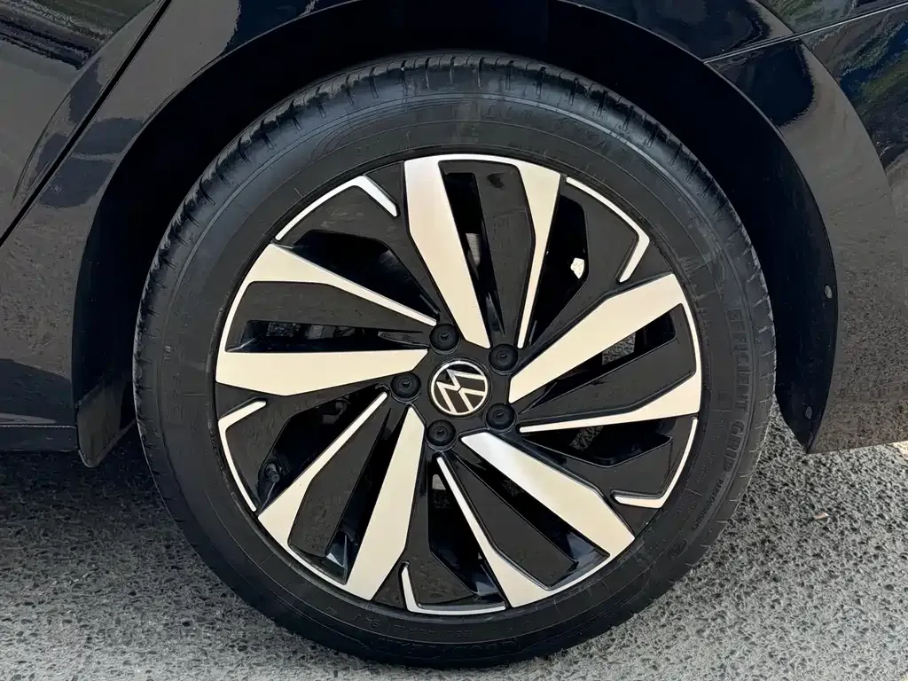 Volkswagen Passat — фото 3