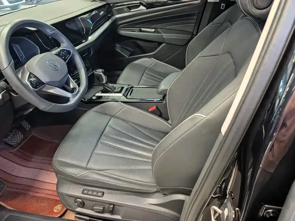 Volkswagen Passat — фото 8