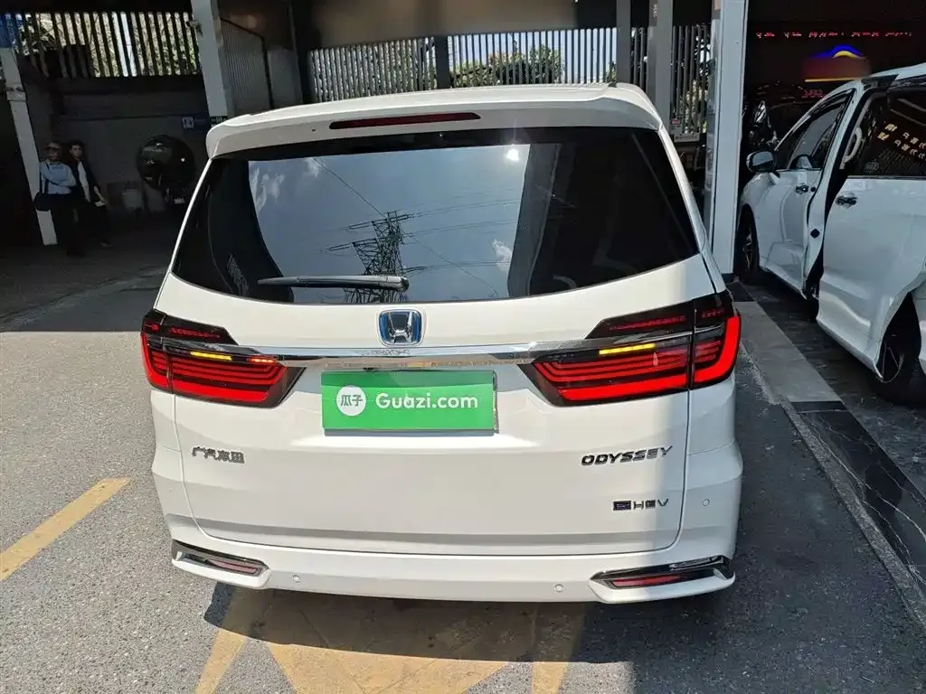 Honda Odyssey — фото 10