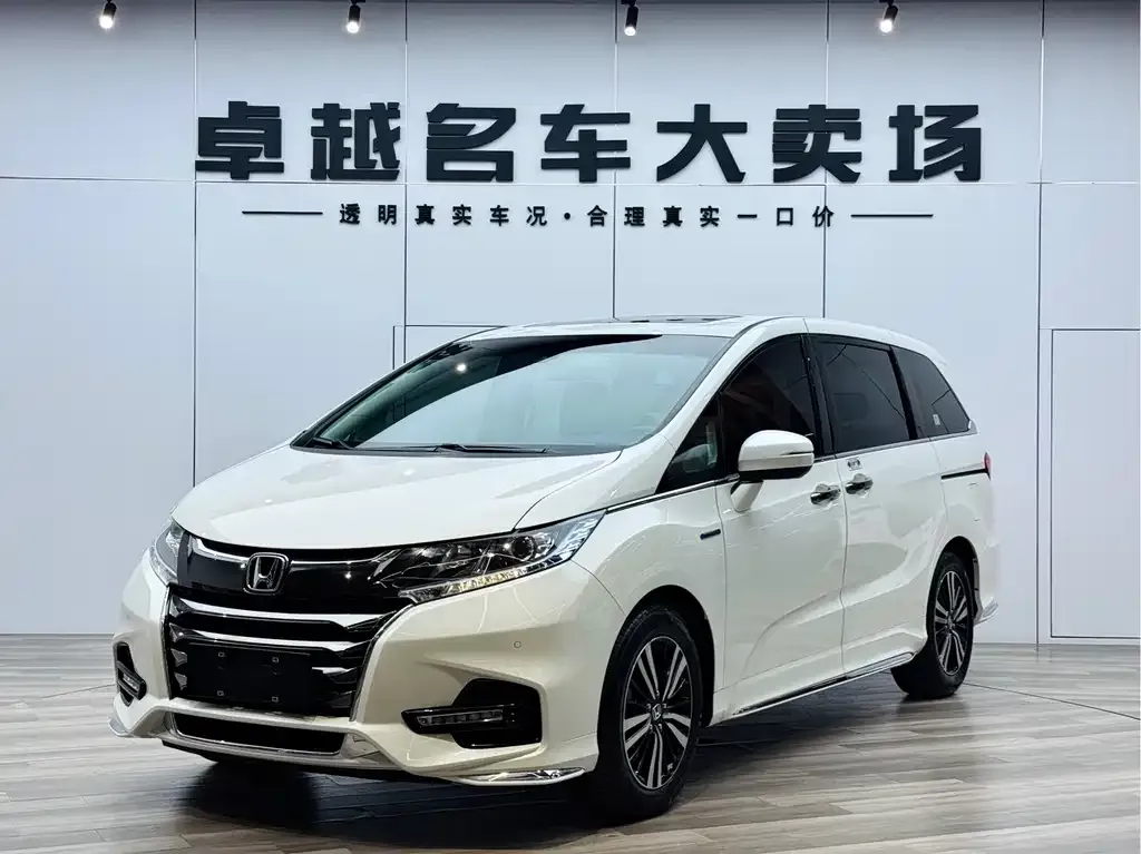 Honda Odyssey — фото 1