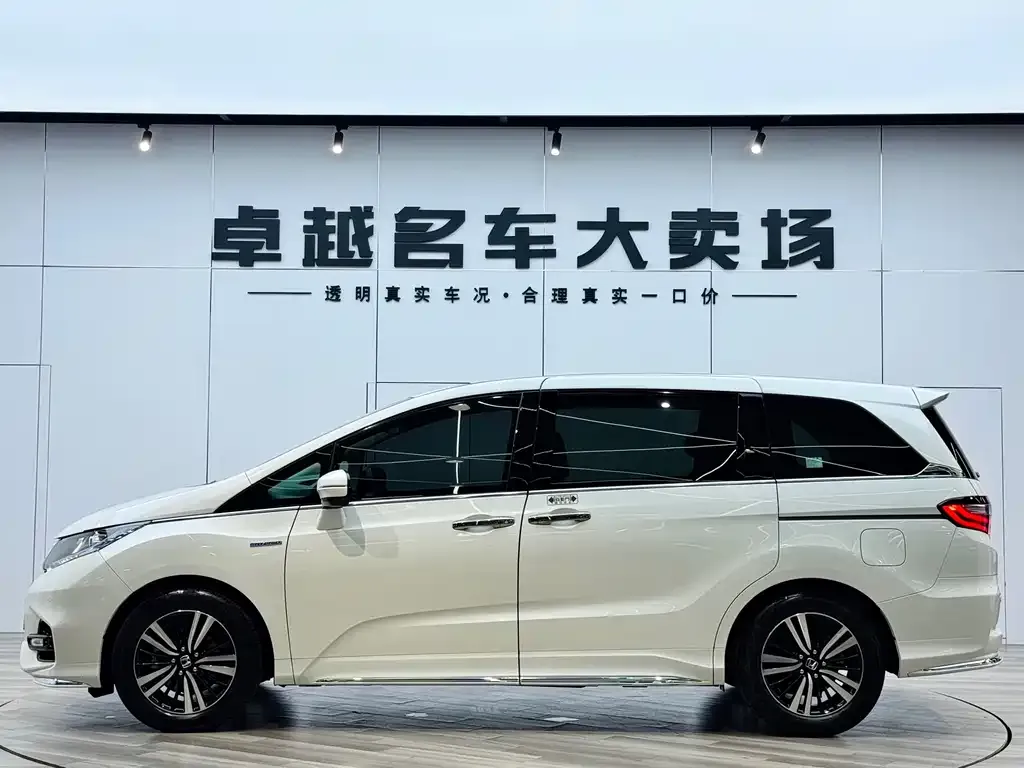 Honda Odyssey — фото 7
