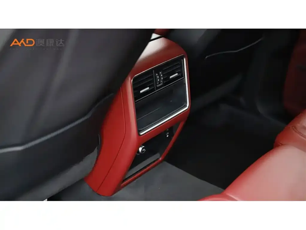 Porsche Cayenne Hybrid — фото 10
