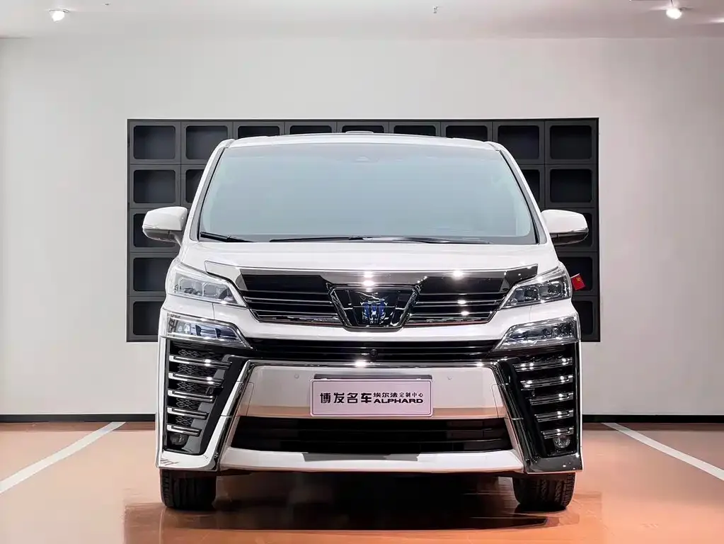 Toyota Vellfire — фото 6