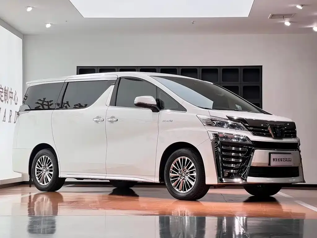 Toyota Vellfire — фото 5