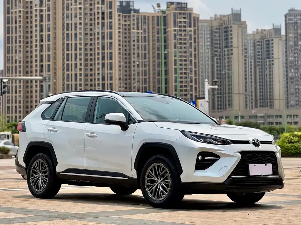 Toyota Wildlander — фото 10
