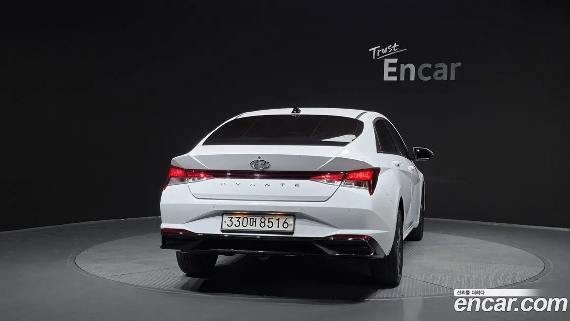 Hyundai AVANTE — фото 2