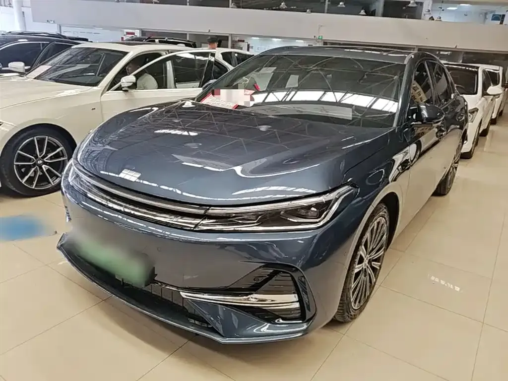 Geely Galaxy A7 — фото 1