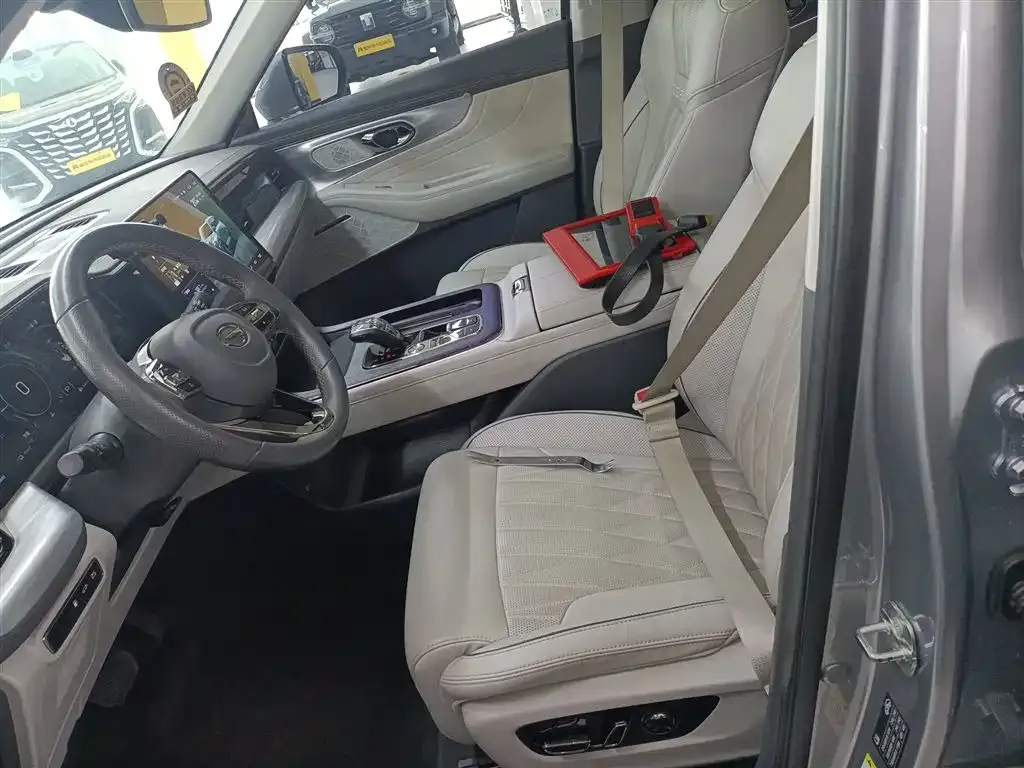 GAC Motor Trumpchi GS8 — фото 9