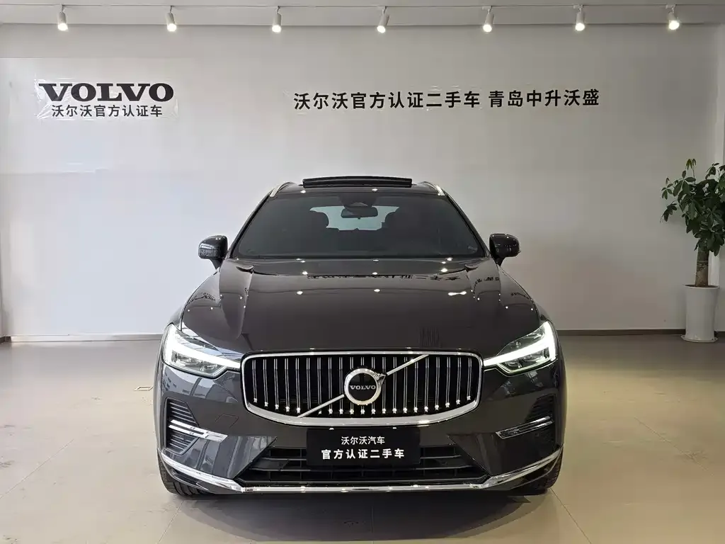 Volvo XC60 — фото 10