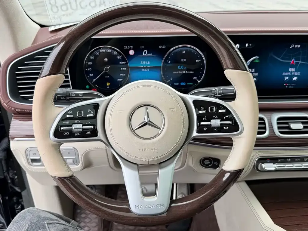 Mercedes-Benz GLS — фото 4
