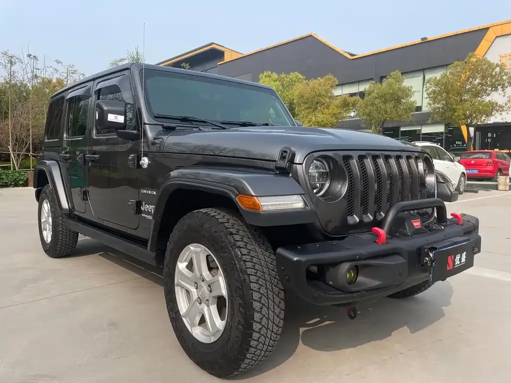 Jeep Wrangler — фото 9