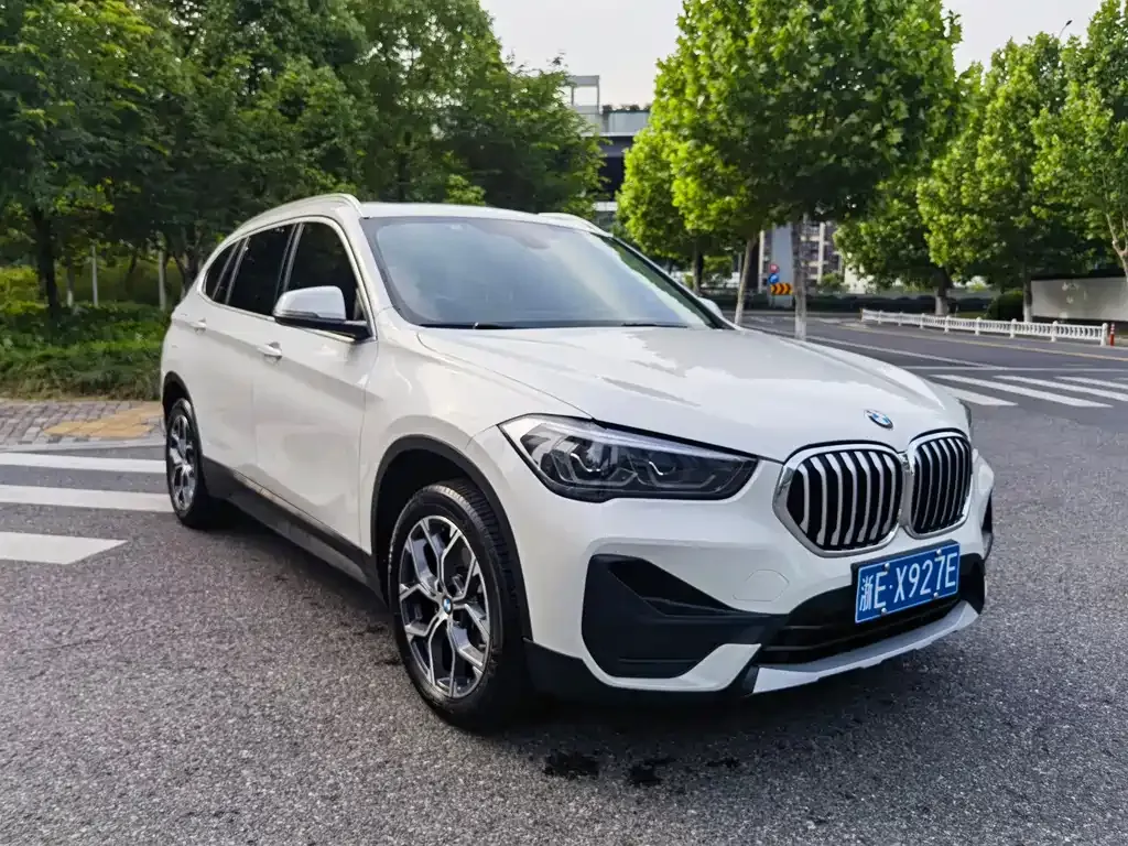 BMW X1 — фото 3