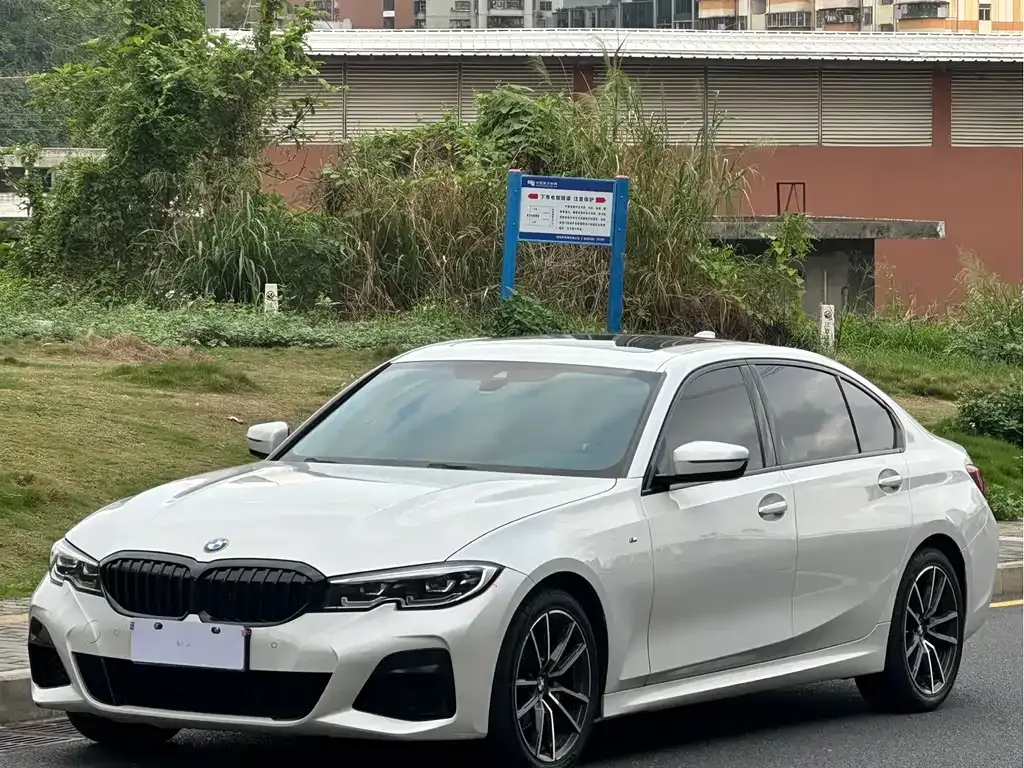 BMW 3 Series — фото 1