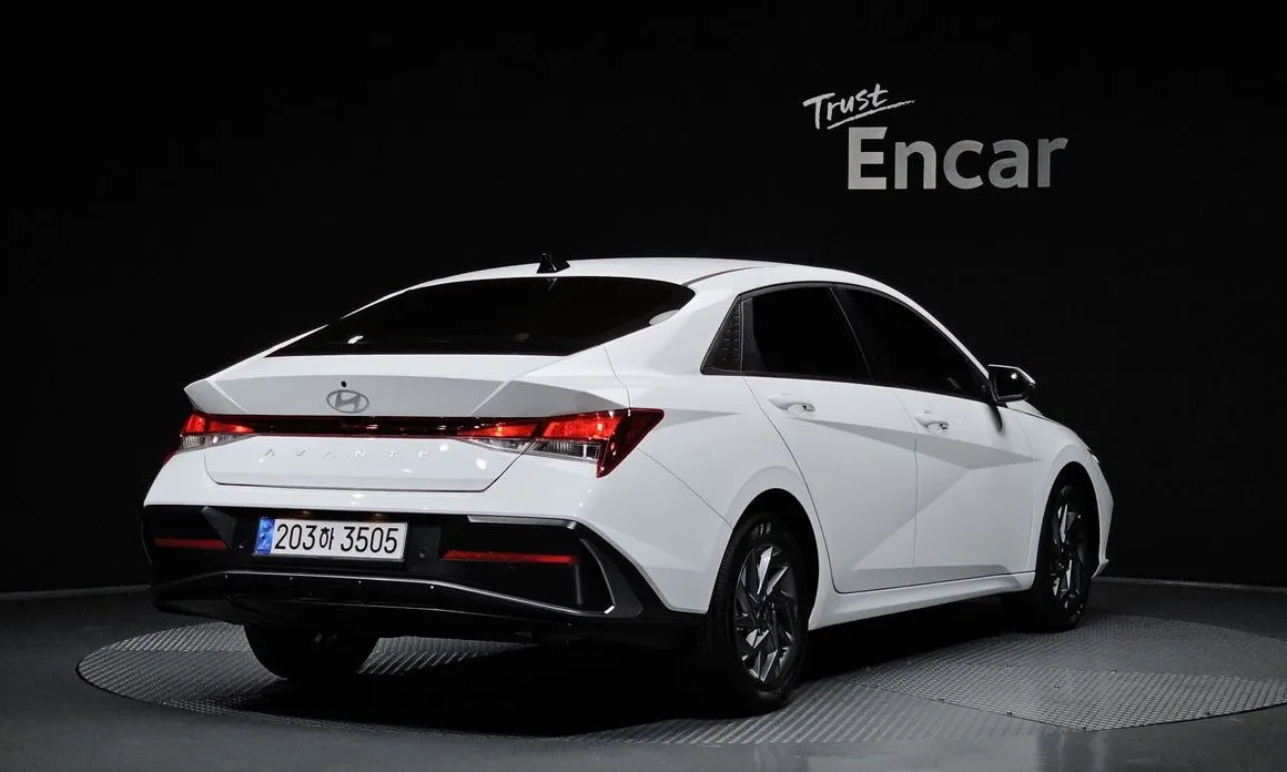 Hyundai AVANTE — фото 3