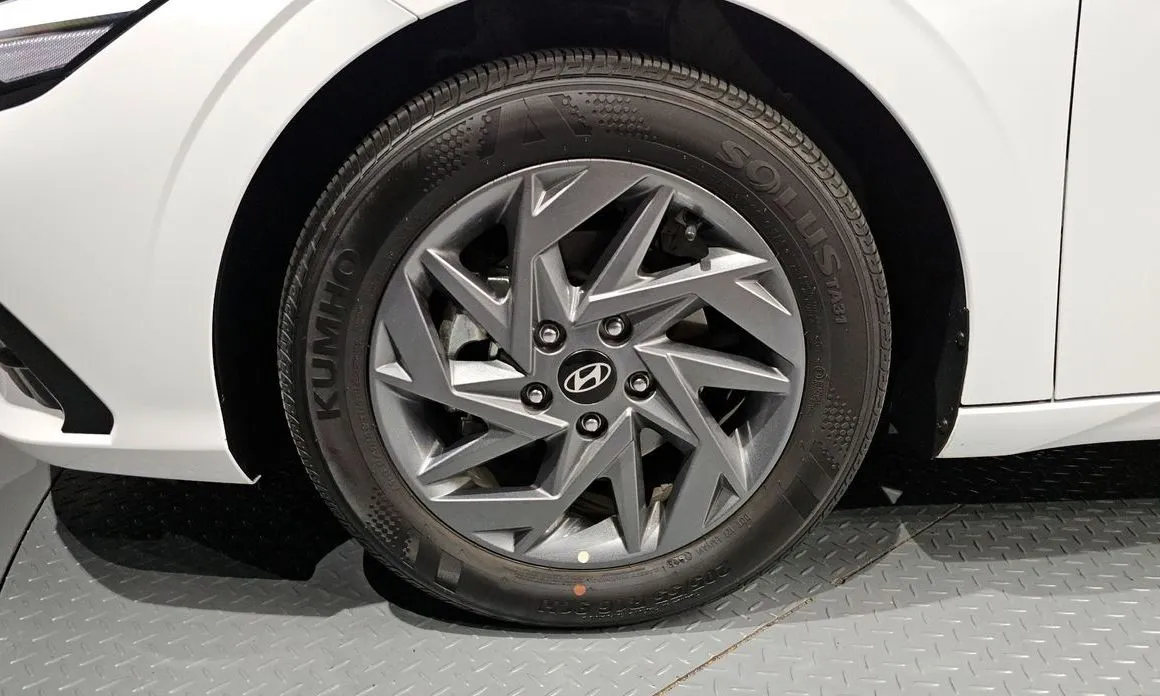 Hyundai AVANTE — фото 6
