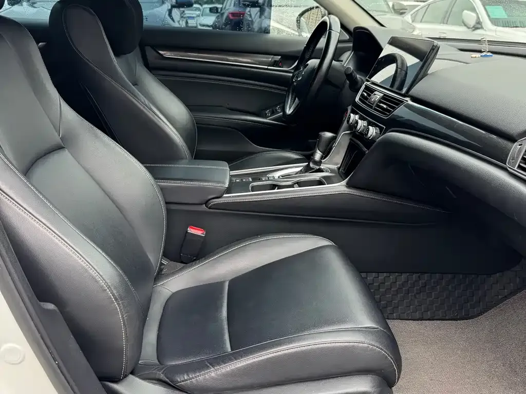 Honda Accord 2023 из CN, фото 8