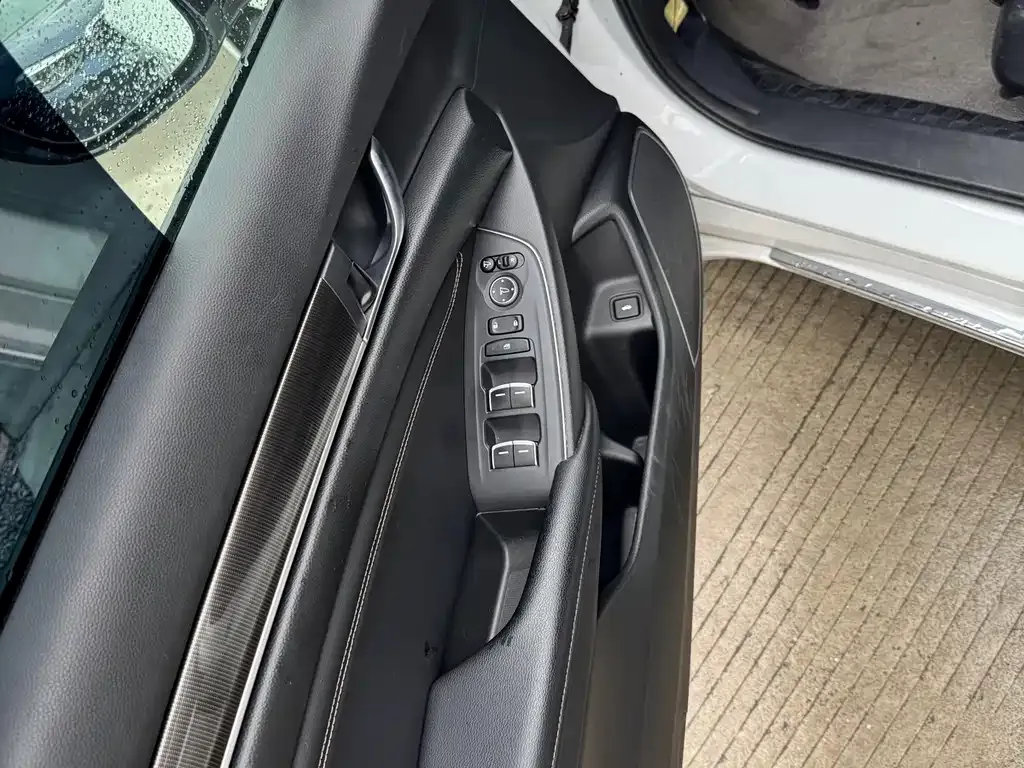 Honda Accord 2023 из CN, фото 10
