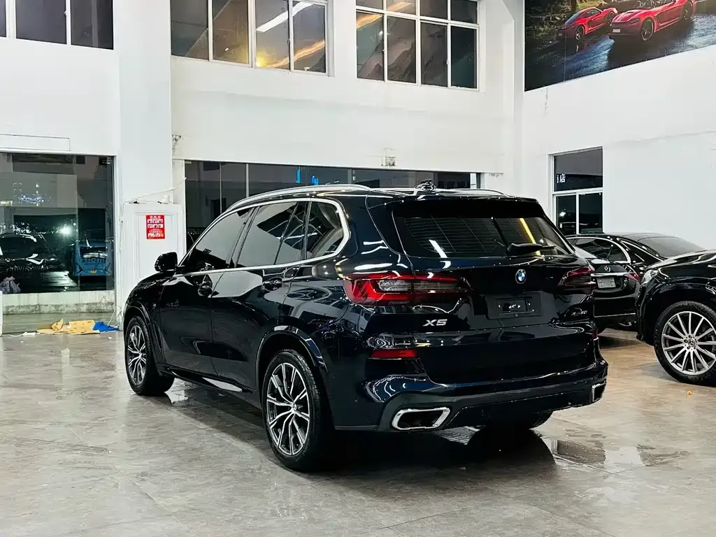 BMW X5 (Import) — фото 4