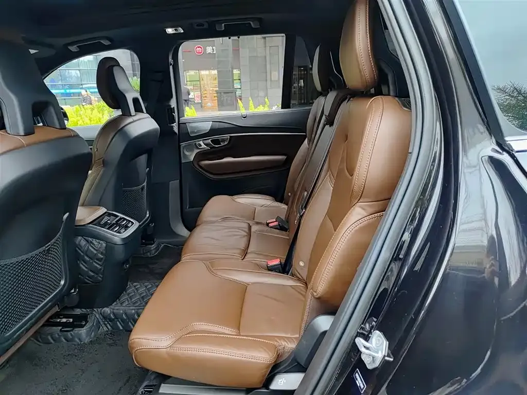 Volvo XC90 — фото 2