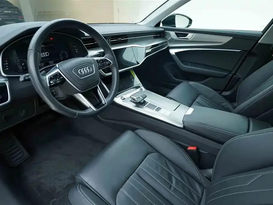 Audi A6L — фото 6