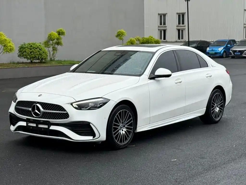 Mercedes-Benz C-Class — фото 1